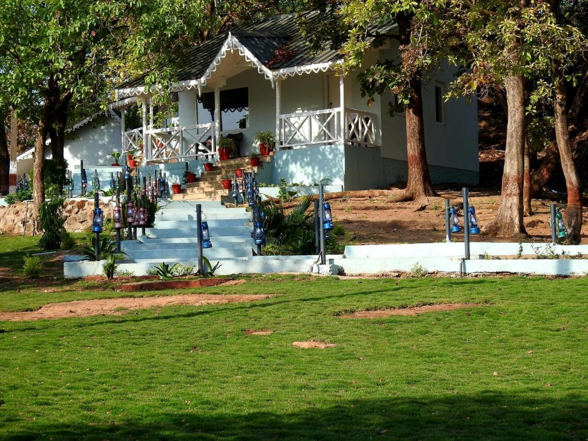 Greendale Resort Pachmarhī Εξωτερικό φωτογραφία
