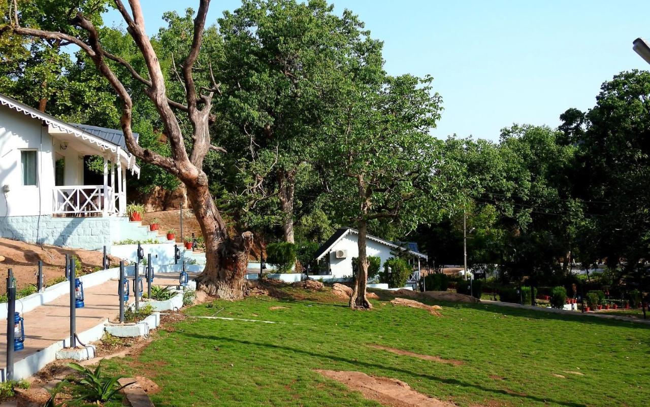 Greendale Resort Pachmarhī Εξωτερικό φωτογραφία